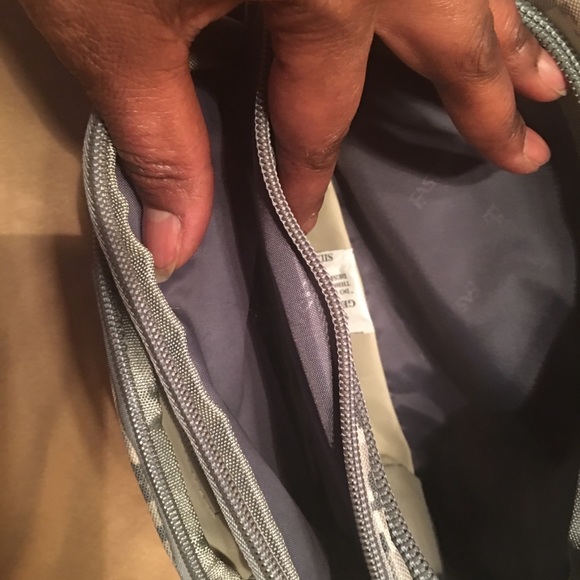 NOT FOR SALE! WAIST BELT CAMMO PURSE - Picture 4 of 7